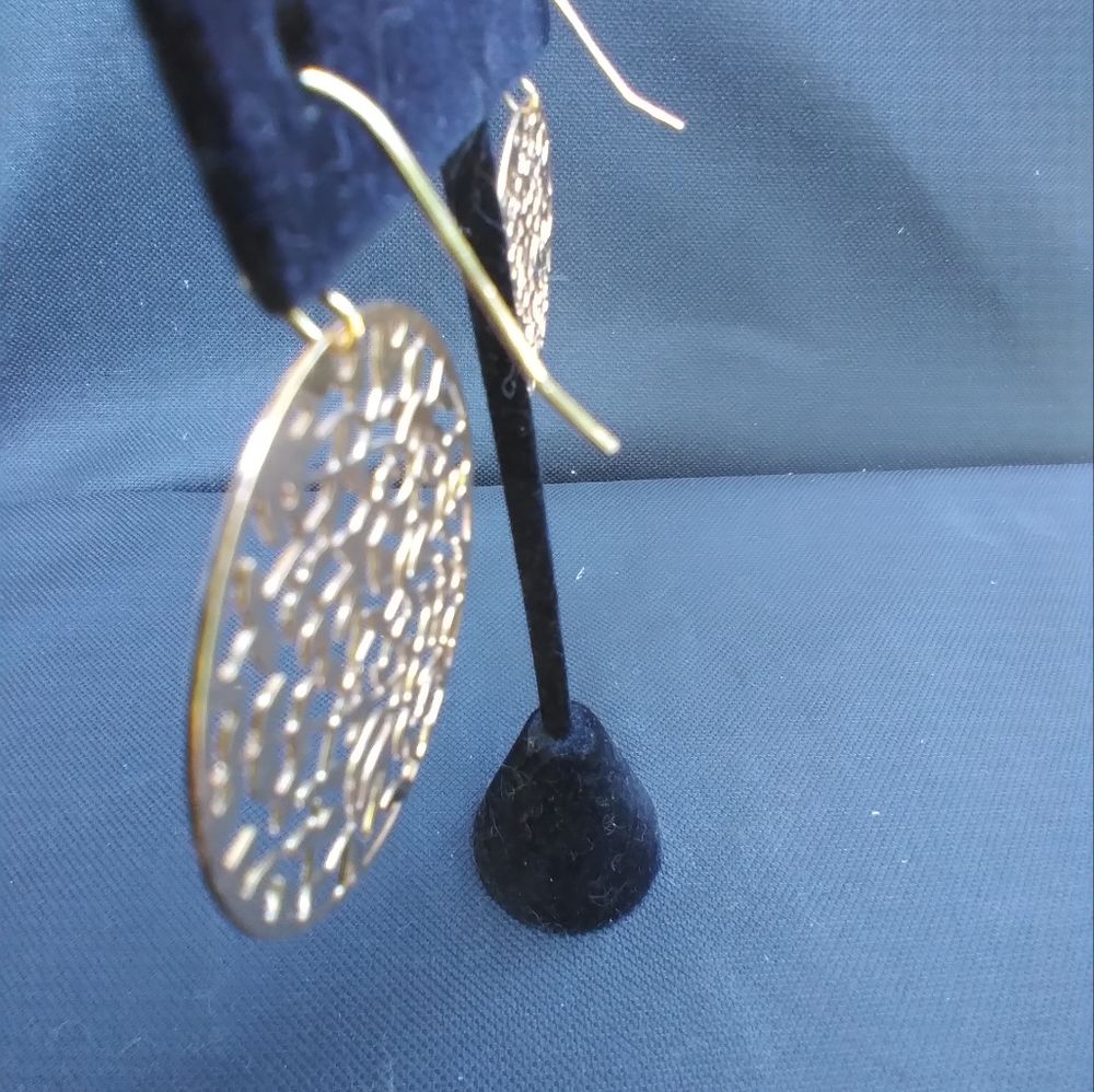Boho Gold tone Fall Leaves Earrings Splendid 🍁🍁 - Picture 6 of 10